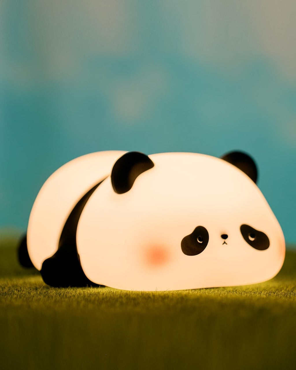 🐼 Cute Sleeping Panda Night Light – Soft, Rechargeable Touch Lamp for Cozy Nights & Gifting 🎁✨